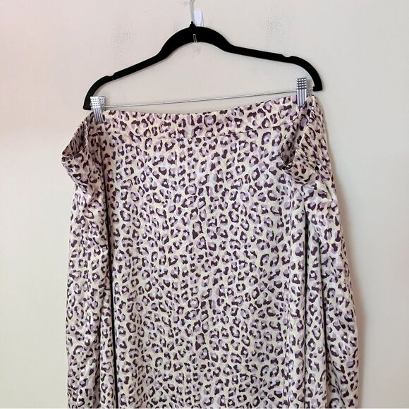 Torrid NWT Womens Plus Size Silky Leopard Print Flowy High Waisted Skirt Size 6X - Picture 3 of 10
